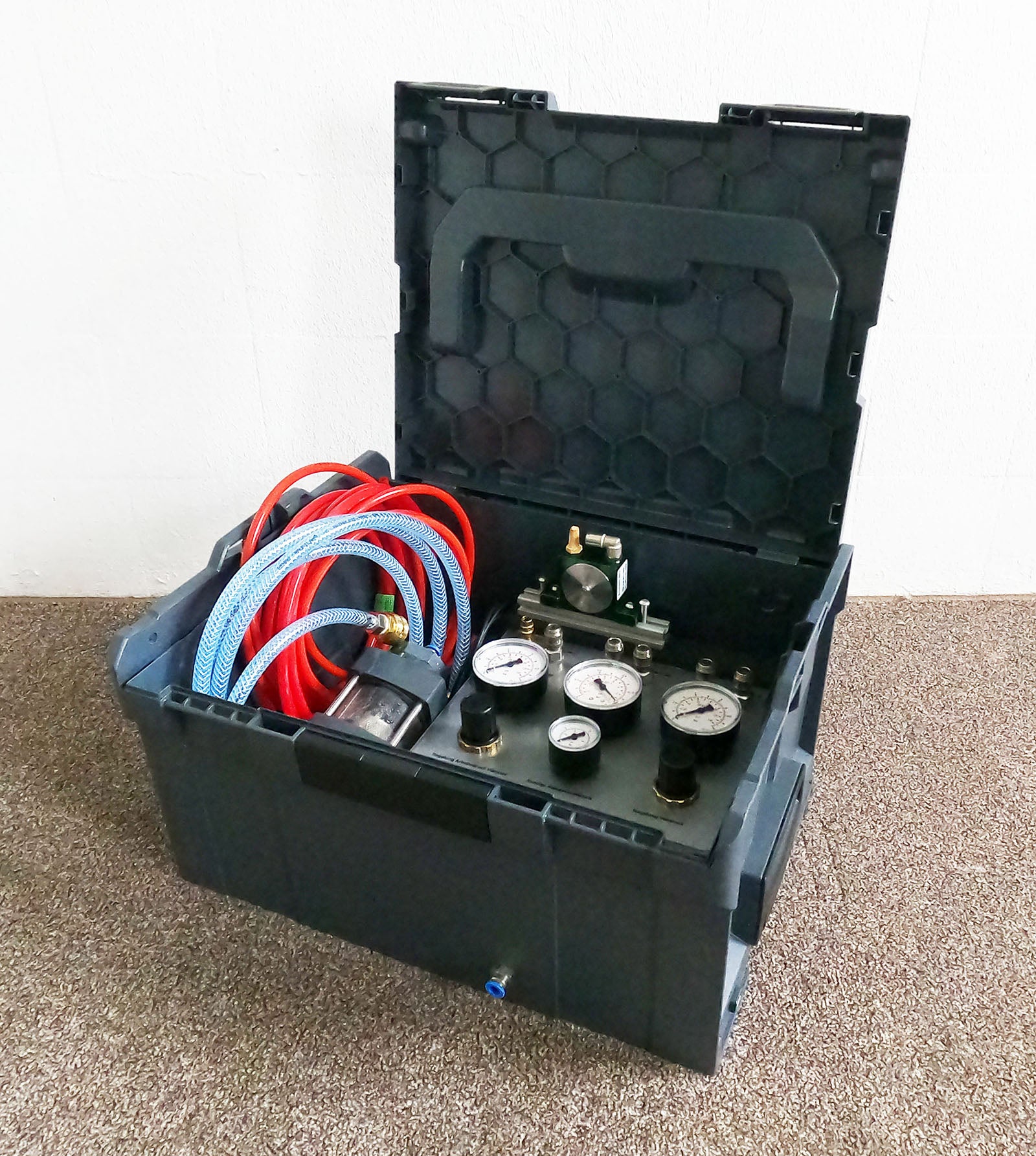 INFRA-VAC Komplettgerät mit M-Vibrator im Systemkoffer – Leitungsortung / Leckortungstechnik