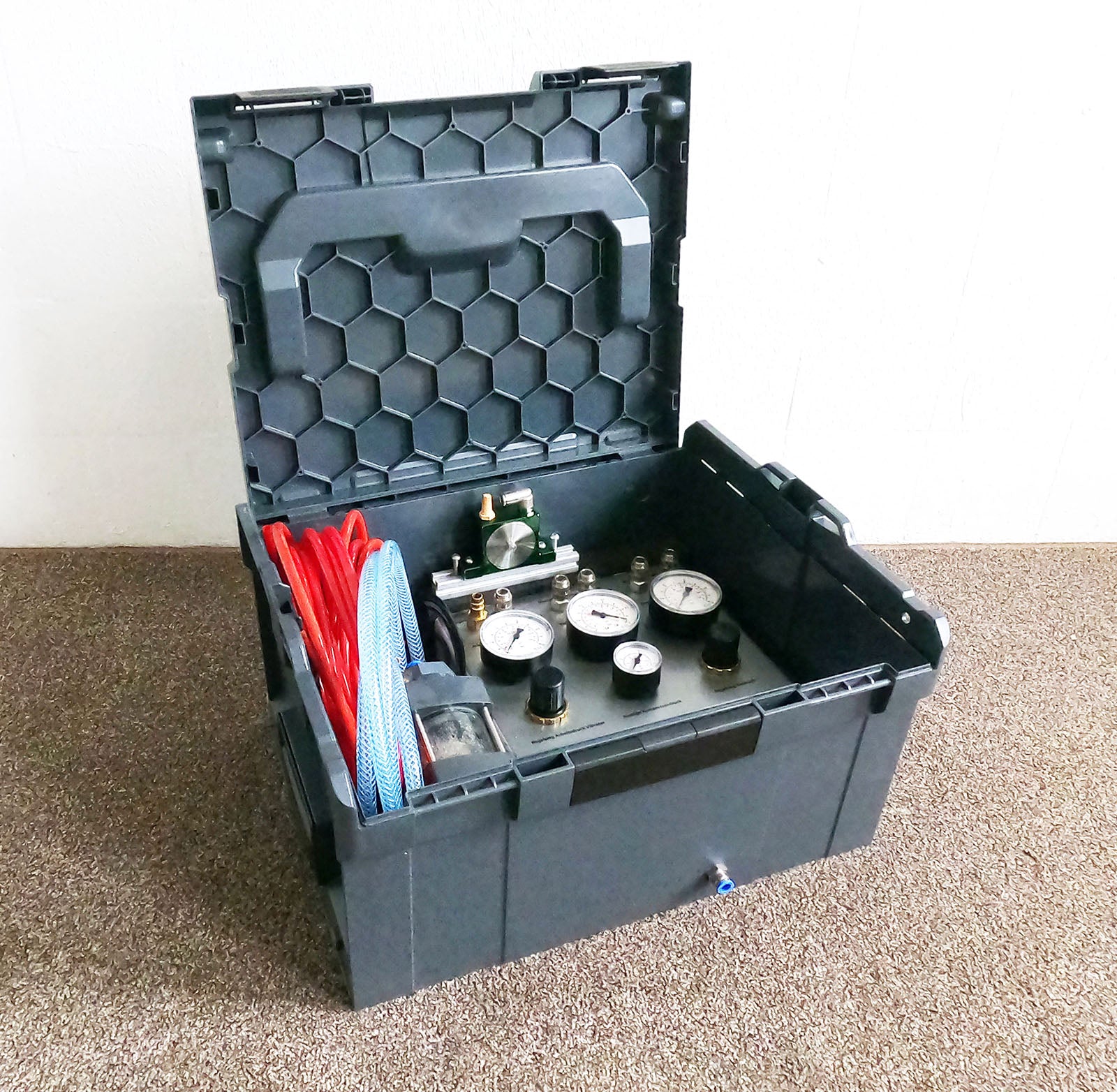INFRA-VAC Komplettgerät mit M-Vibrator im Systemkoffer – Leitungsortung / Leckortungstechnik