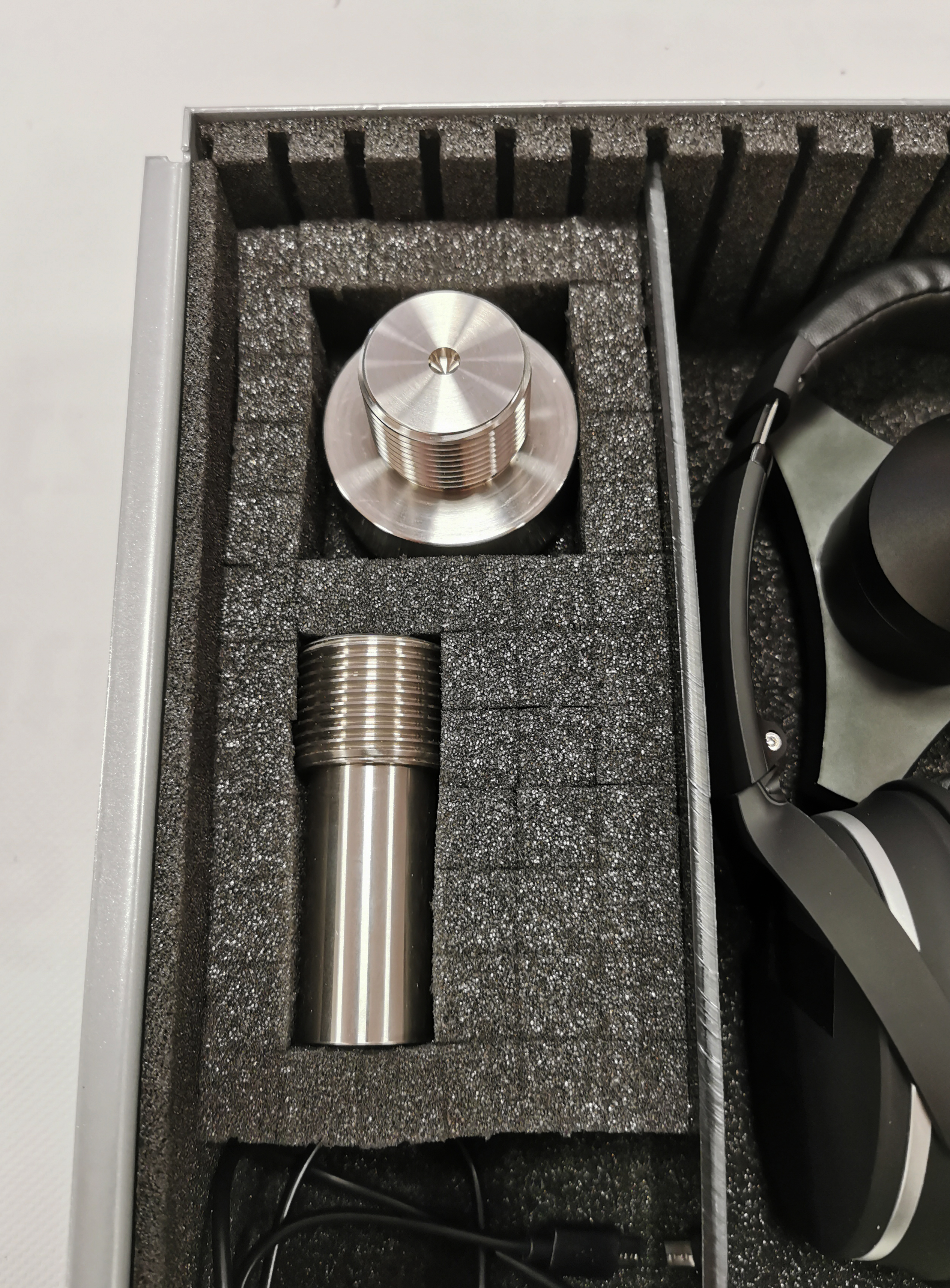 Rasterschaum ca. 440 x 300 mm Höhe ca. 30 mm zum Zuschnitt für kleinteile