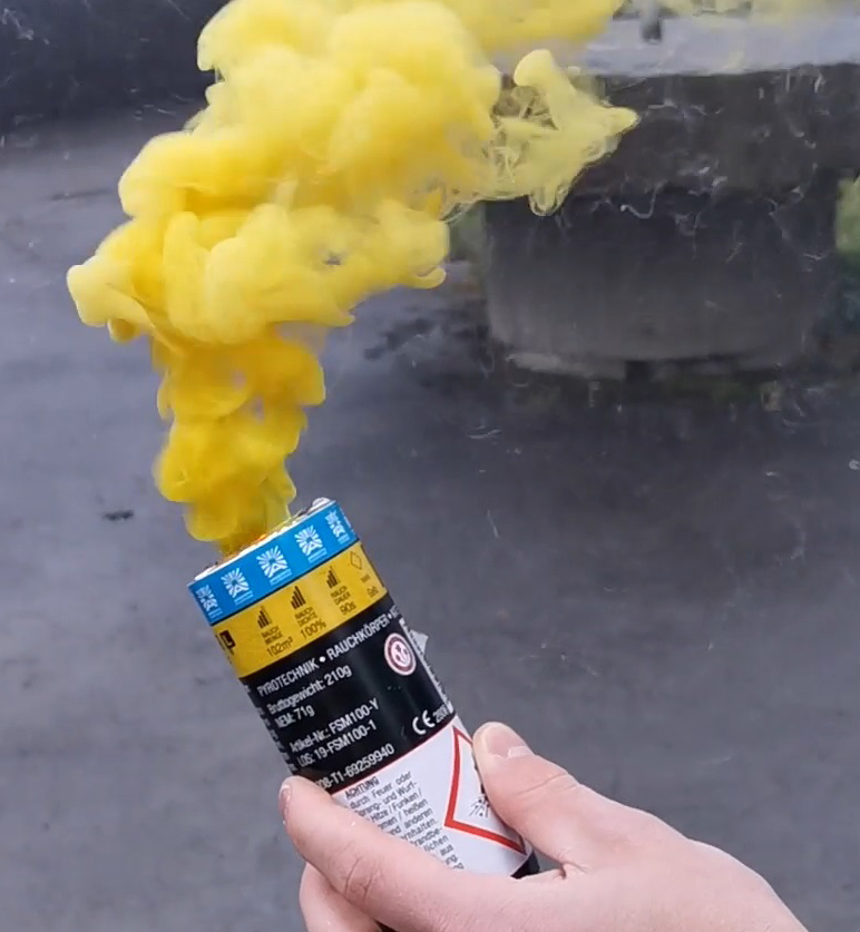 PYRO-NEBLER Rauchbomben Schwarz 